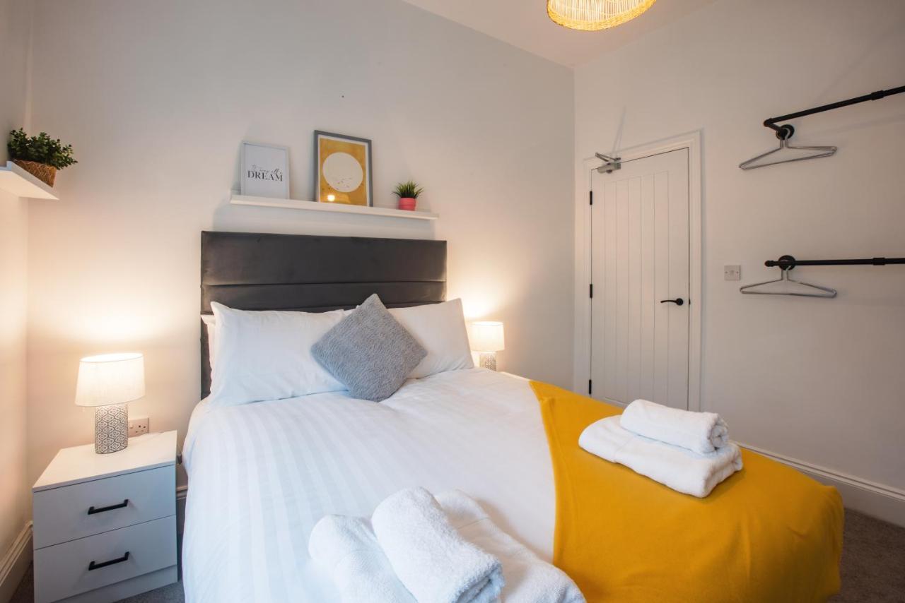 סנדרלנד 5 Roker Terrace - Seaview Apartments מראה חיצוני תמונה