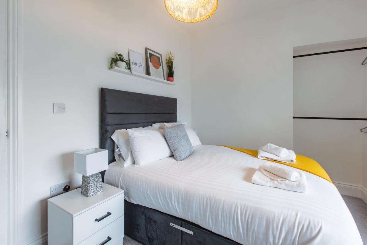 סנדרלנד 5 Roker Terrace - Seaview Apartments מראה חיצוני תמונה